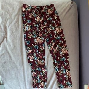Forever 21 Exclusive Floral Pants
